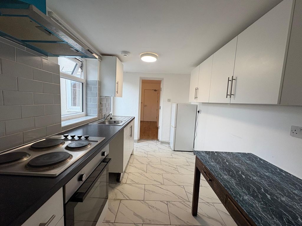 Property photo 2 of 8 Photo-2025-10-15-10-10-00