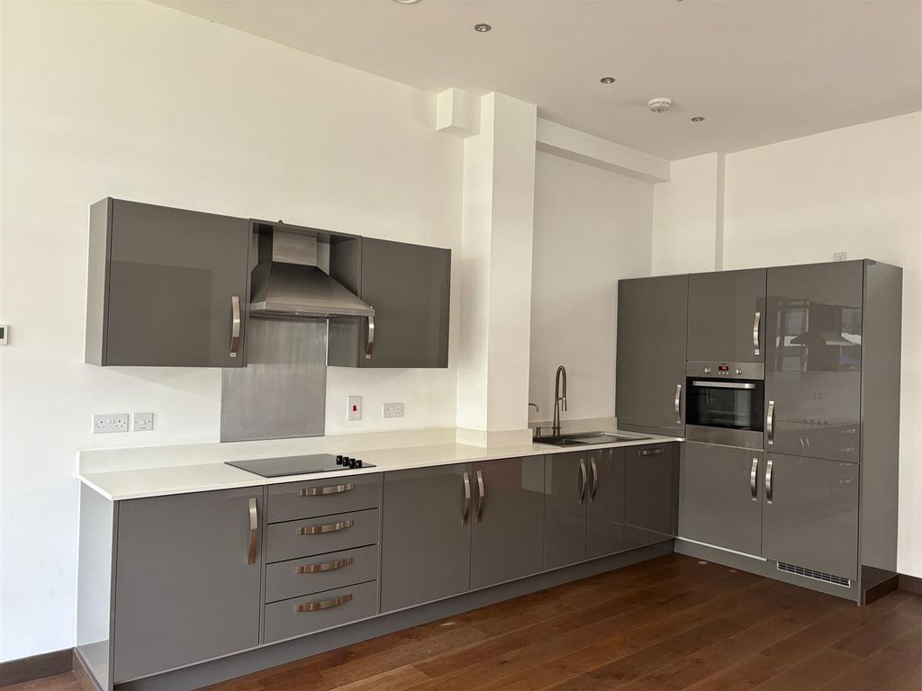 Property photo 2 of 12 Korda House - Kitchen.Jpg