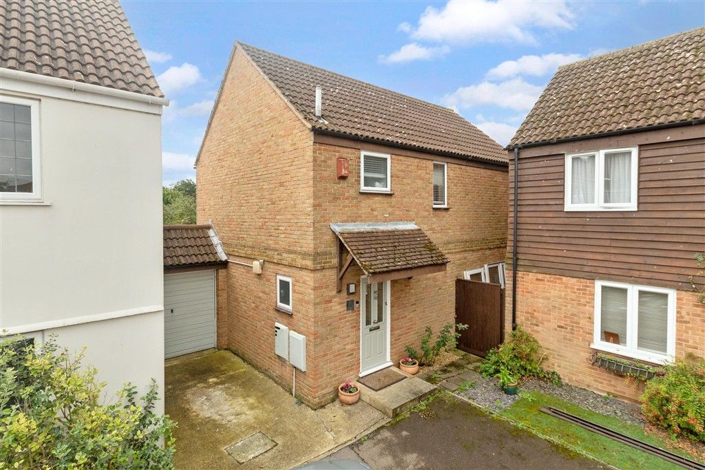 Property photo 2 of 7 External (Web) 1