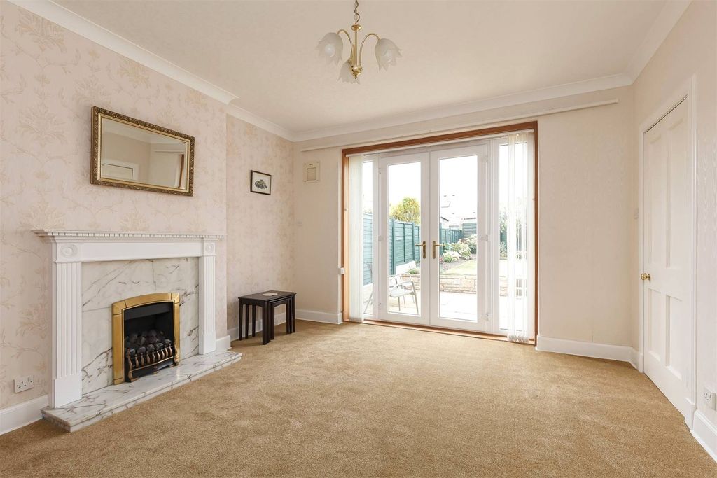 Property photo 2 of 20 Picture No. 04