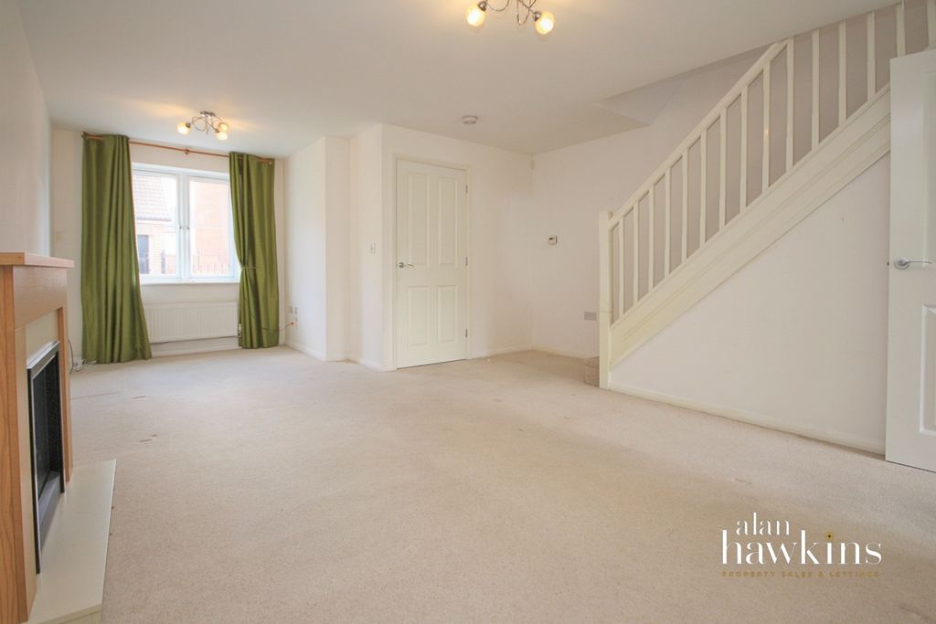 Property photo 3 of 13 Trbnowm-122