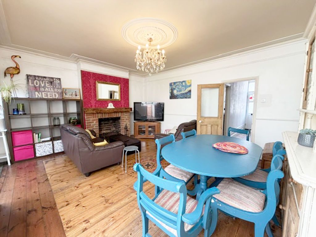Property photo 3 of 13 Living/Dining Room
