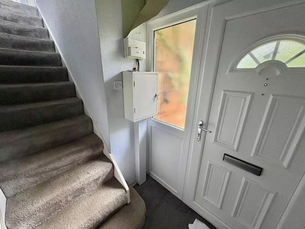 Property photo 2 of 9