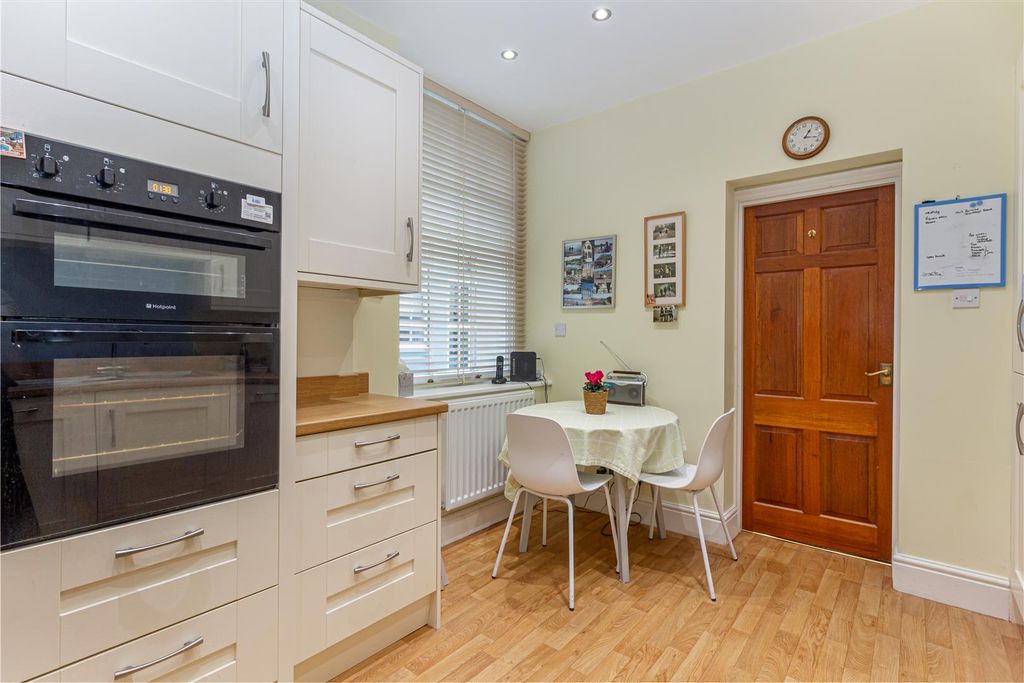Additional image 19 of 3 bed flat for saleAbbey Road, Malvern WR14