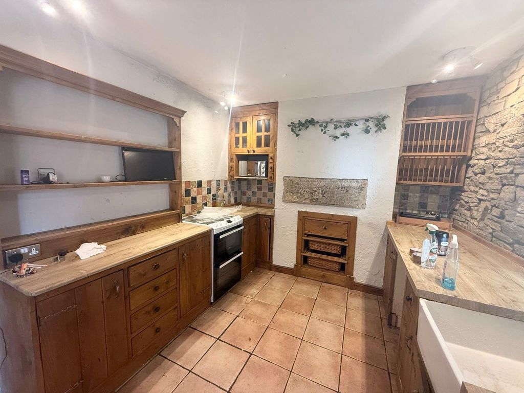 Property photo 3 of 7 Picture No. 06