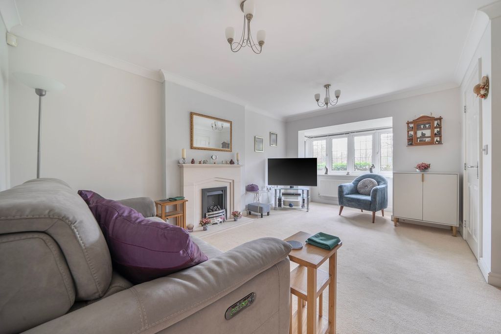 Property photo 3 of 18