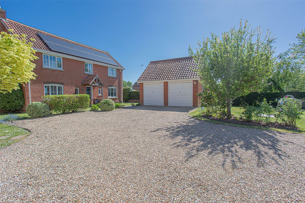 Property photo 1 of 38 Picture No. 95