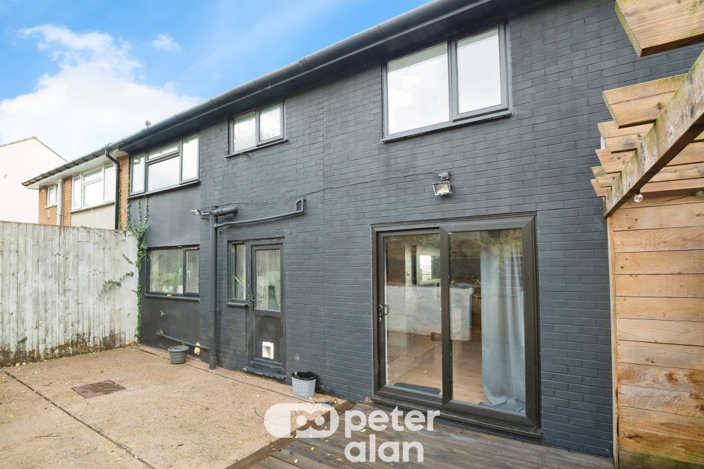 Property photo 1 of 25