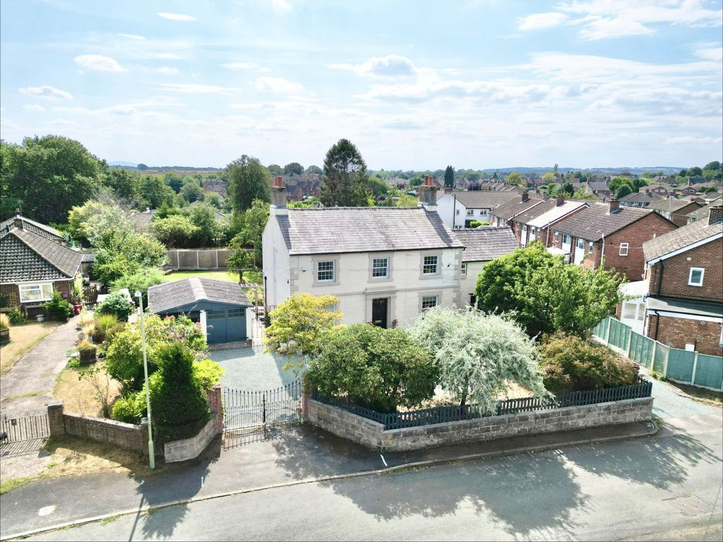 Property photo 1 of 50