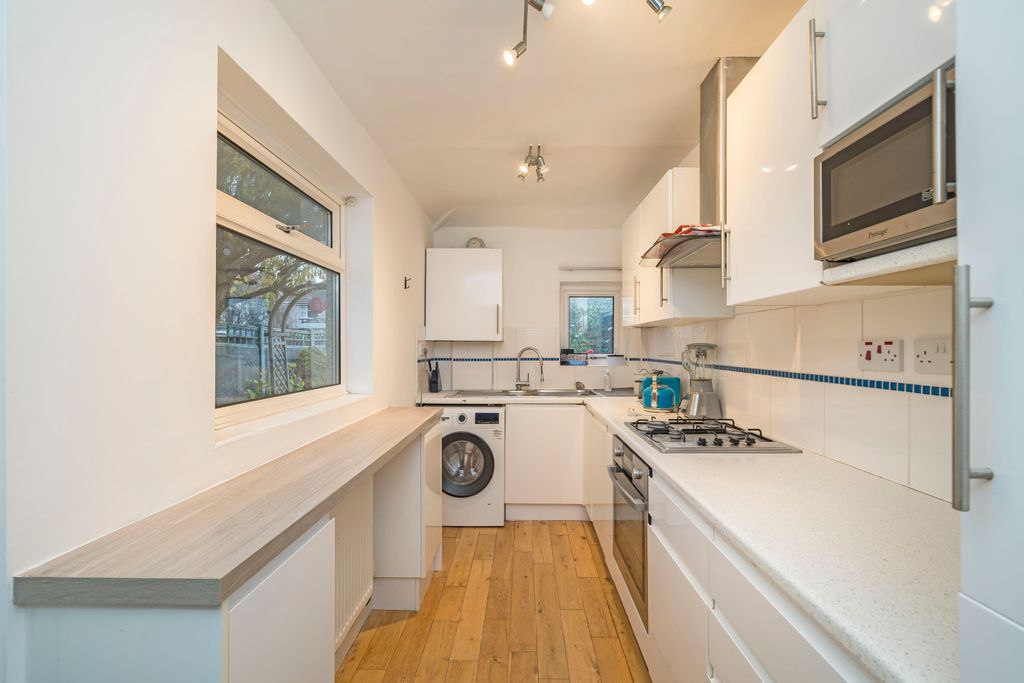 Property photo 3 of 7 Picture No. 08