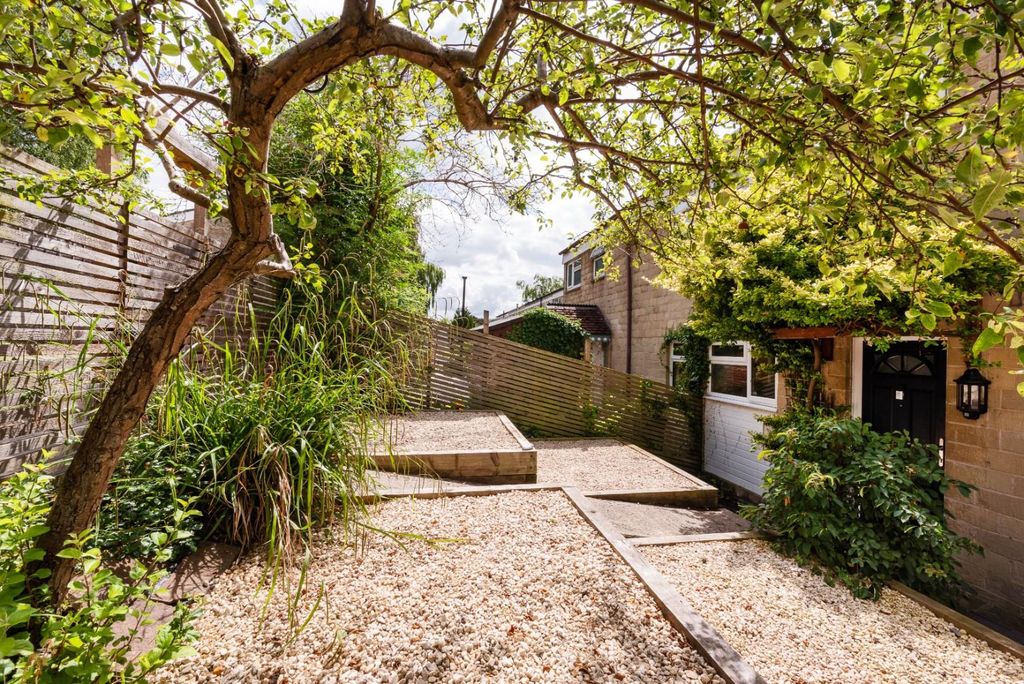 Property photo 2 of 18 11 Uphill Drive, Bath BA1 6Pb-3.Jpg