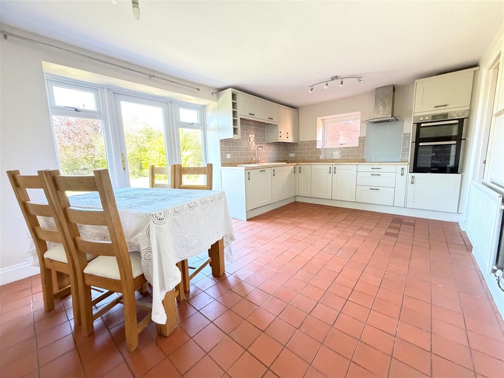 Property photo 2 of 41 Dining Kitchen