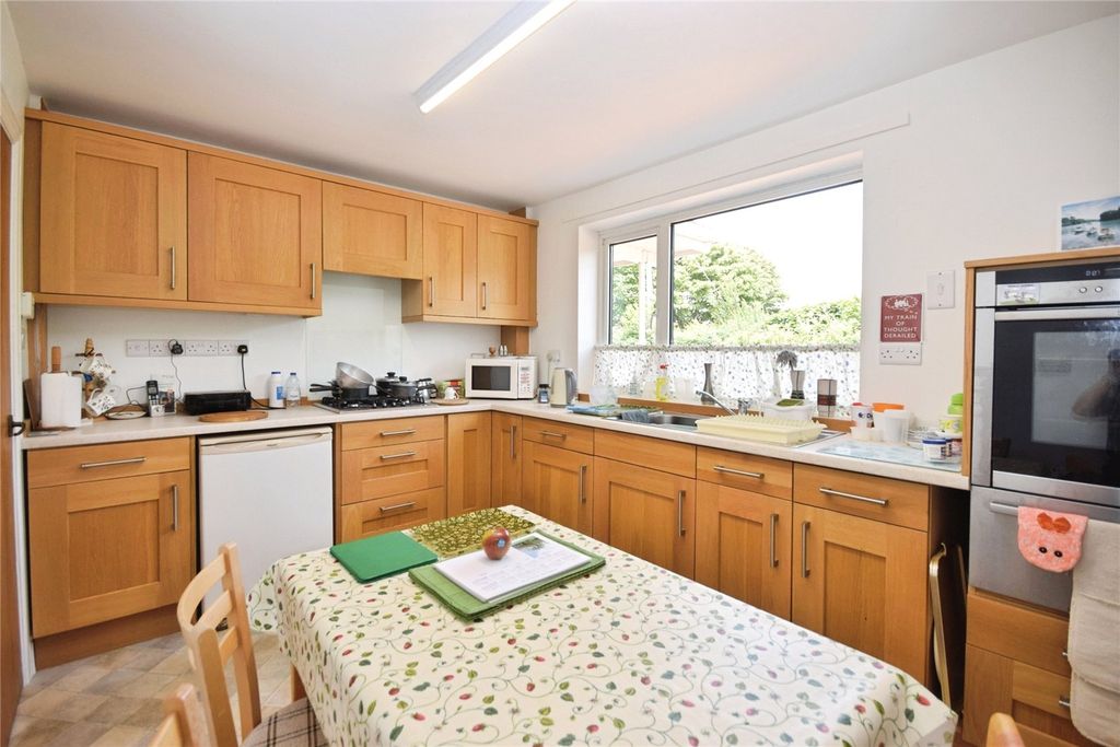 Property photo 2 of 22 Picture No. 02