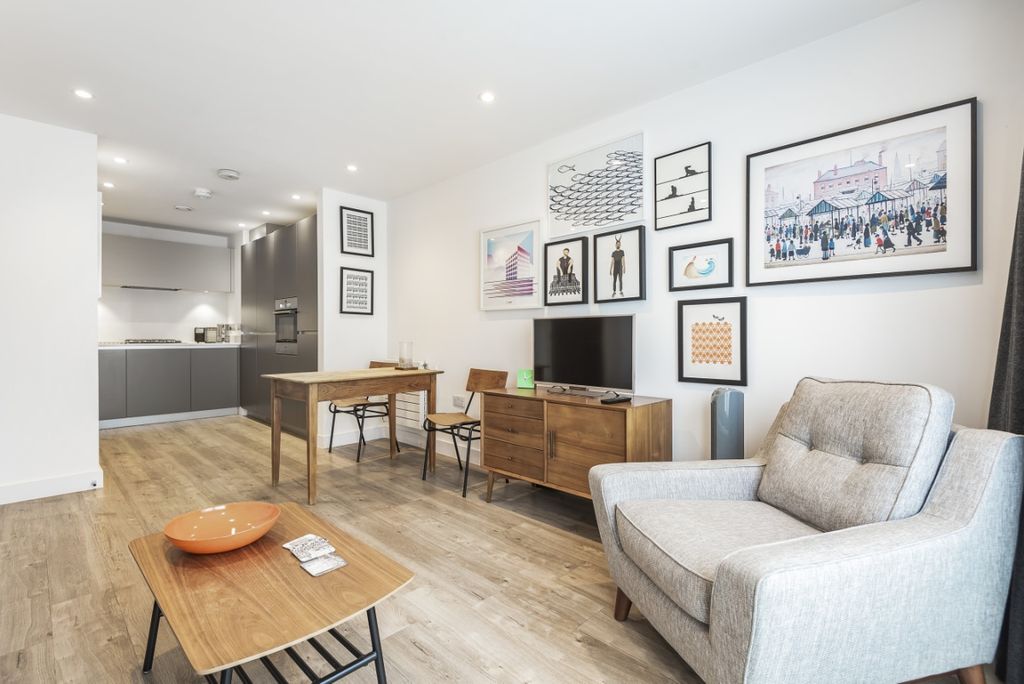 Property photo 3 of 12 660183 (2)
