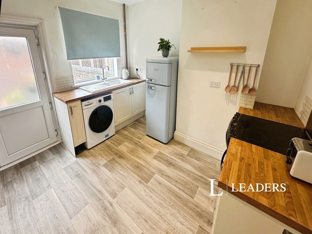 Property photo 3 of 9 Pbox-Img.Jpg