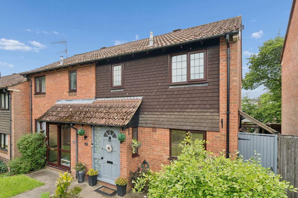 Property photo 2 of 26