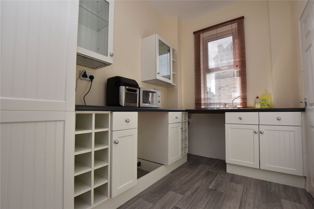 Property photo 3 of 12 Picture No. 08