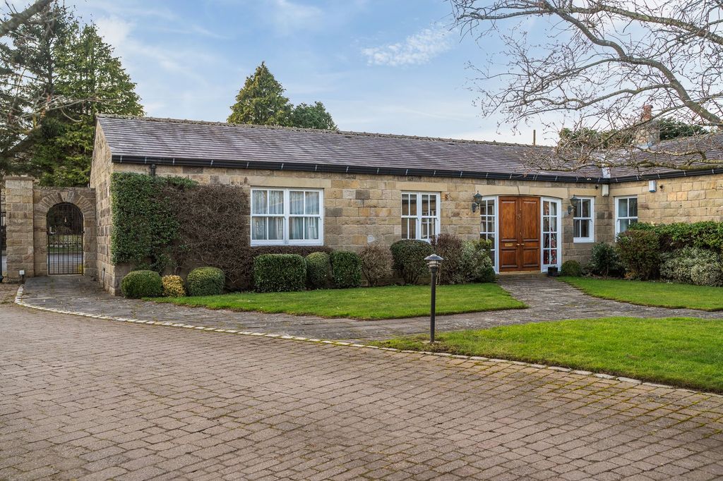 Property photo 1 of 26