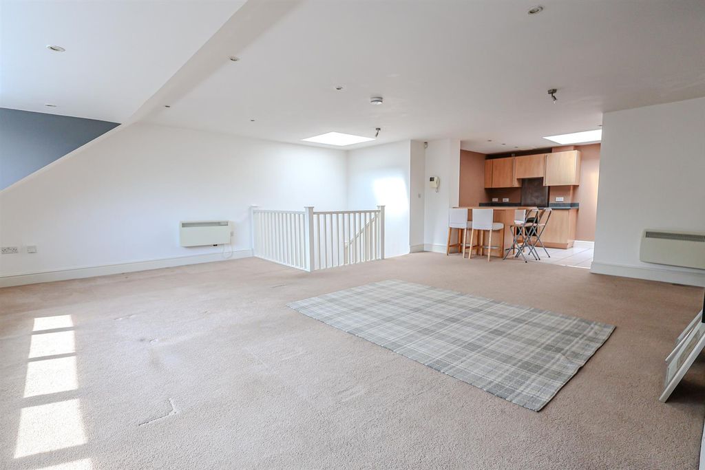 Property photo 1 of 18 Img_1045.Jpg