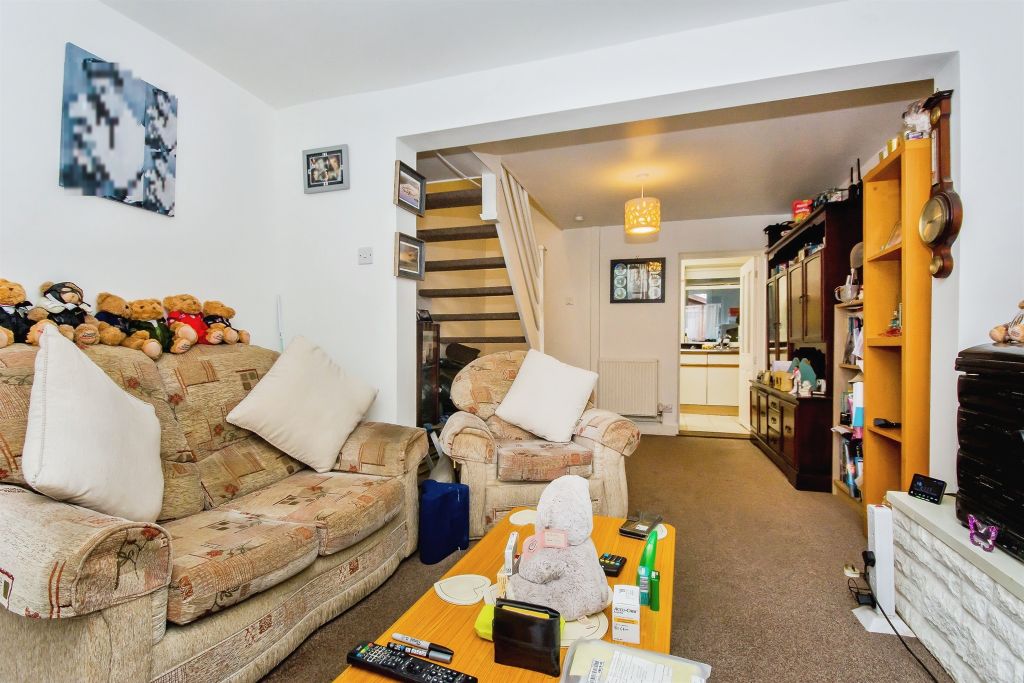 Property photo 3 of 12