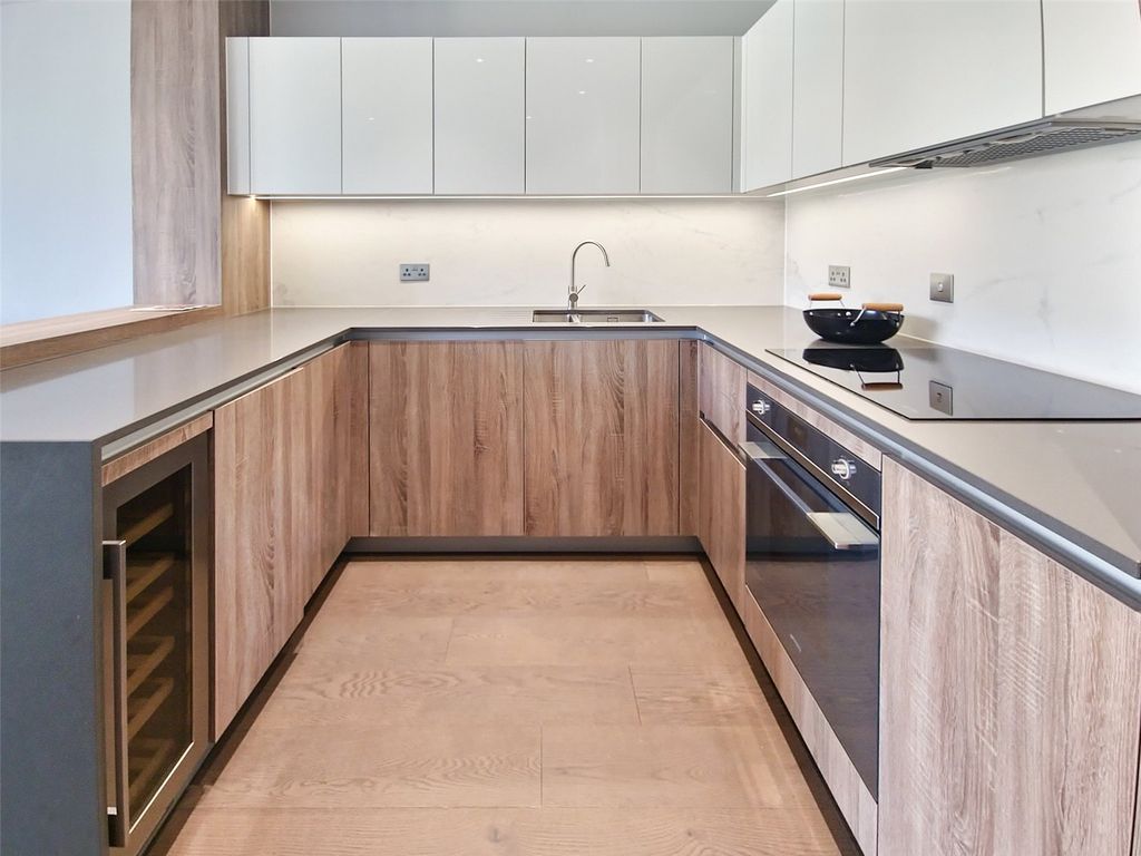 Property photo 3 of 7