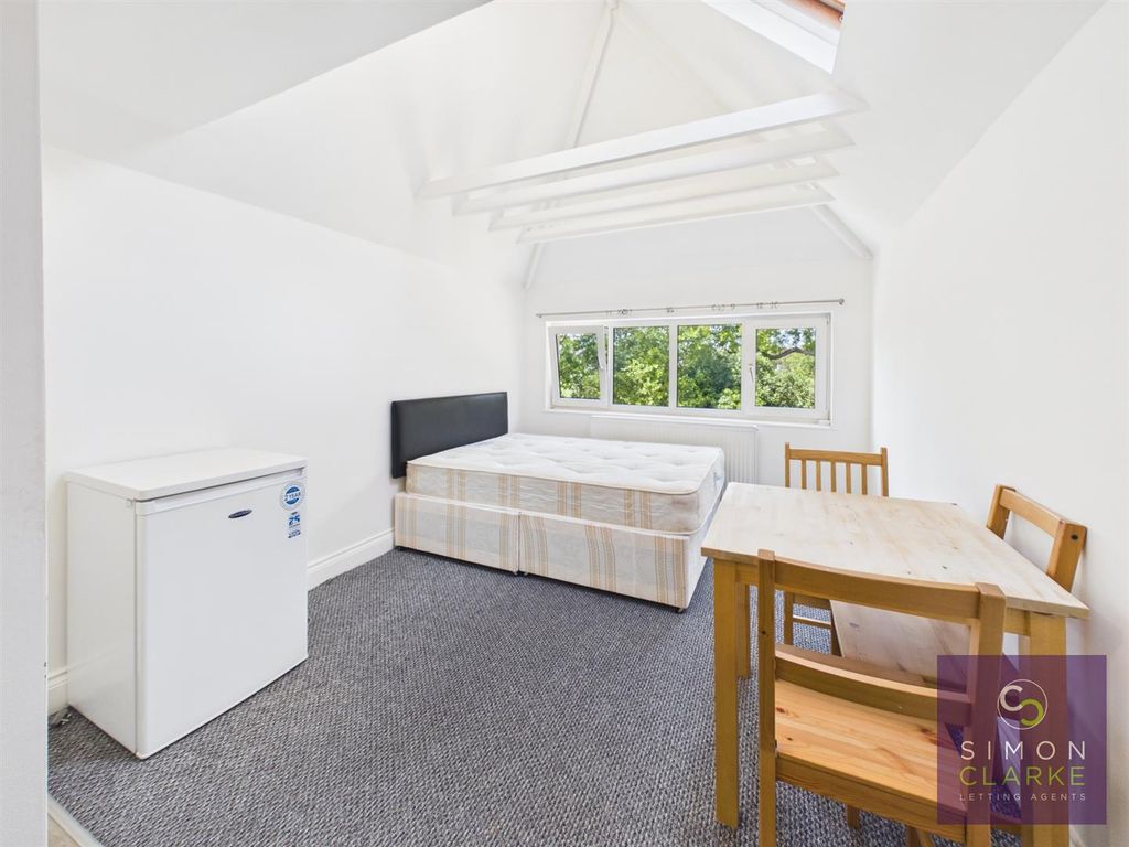 Property photo 2 of 4 Cam05425G0-Pr0139-Still005.Jpg