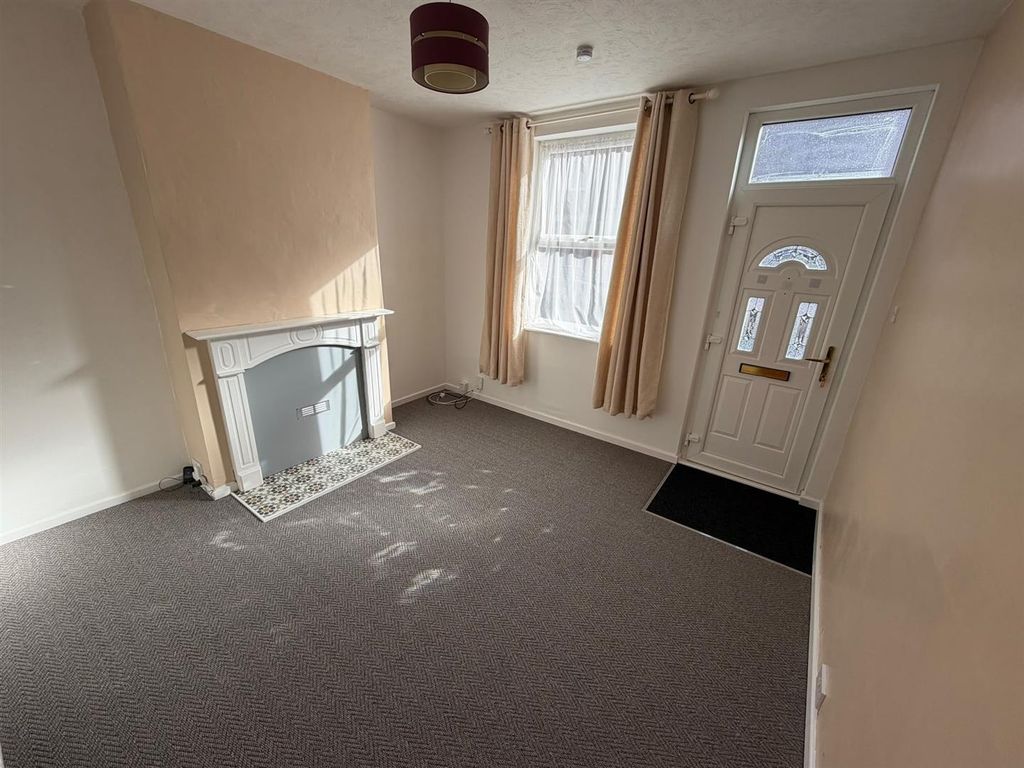 Property photo 2 of 10 1000015358.Jpg