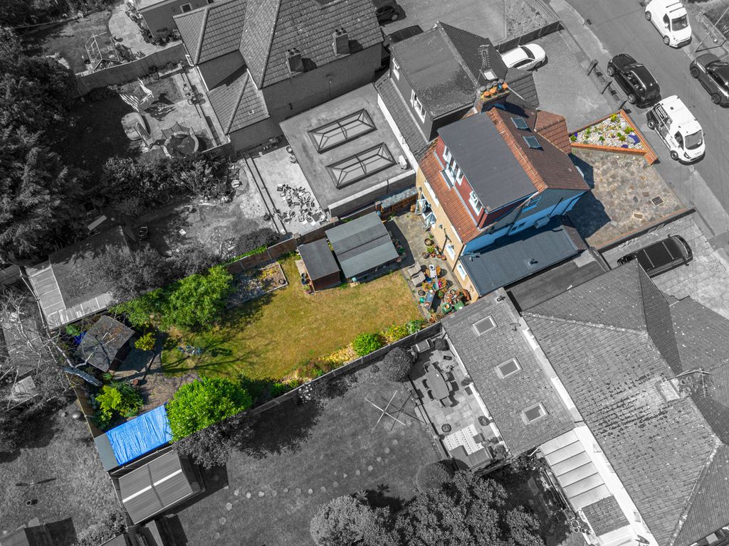 Property photo 3 of 24