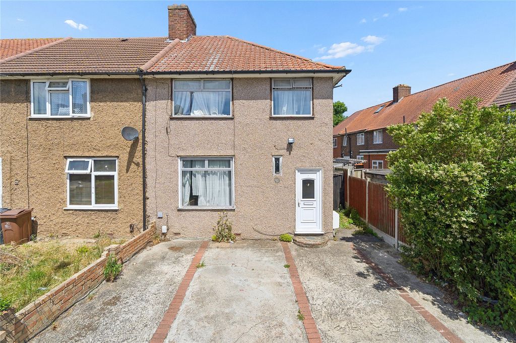 Property photo 1 of 10 Front
