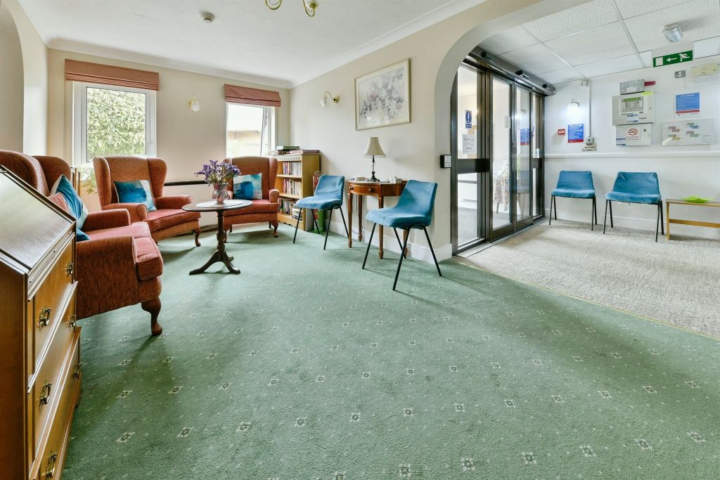 Additional image 14 of 2 bed flat for saleBedford Road, Hitchin SG5