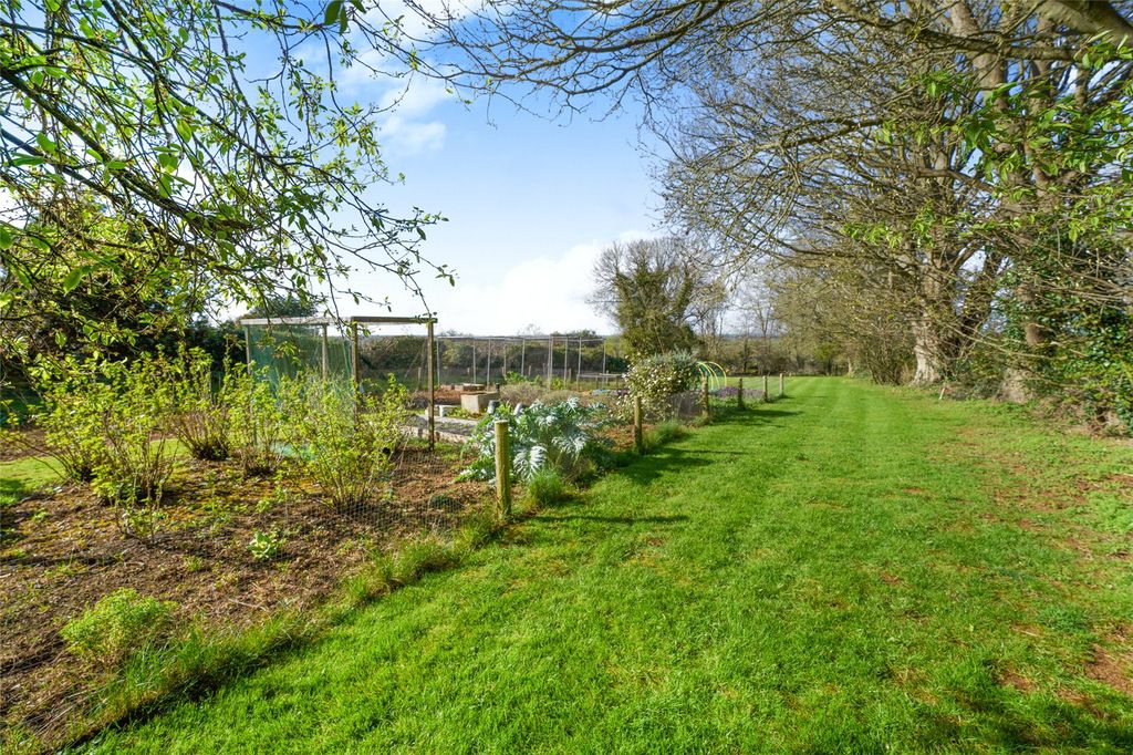 Property photo 3 of 22 Picture No. 24