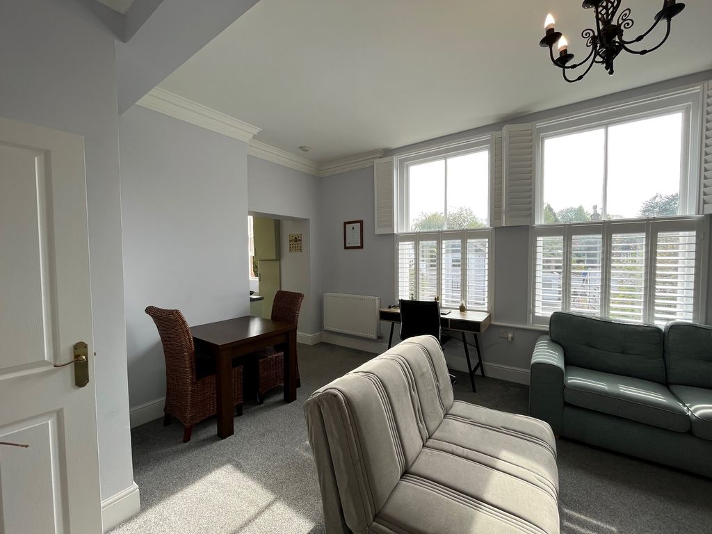 Property photo 3 of 12 Image