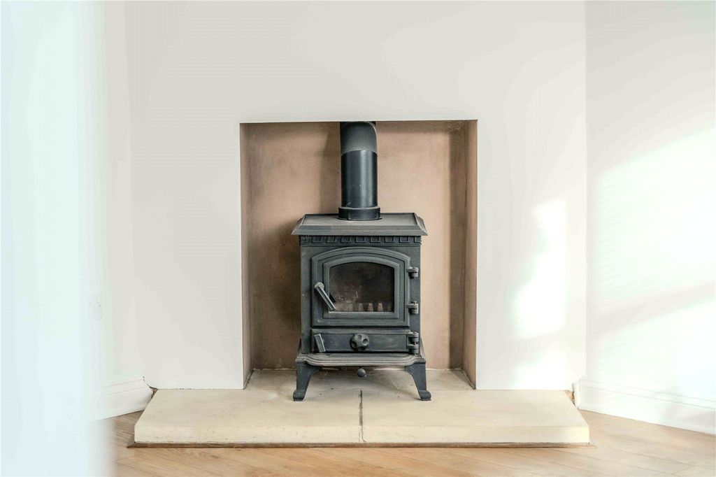 Property photo 3 of 11 Picture No. 14