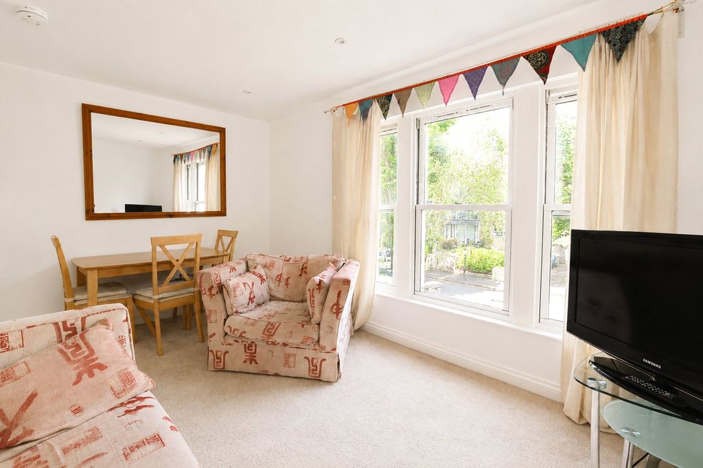 Property photo 2 of 11 Picture No. 07