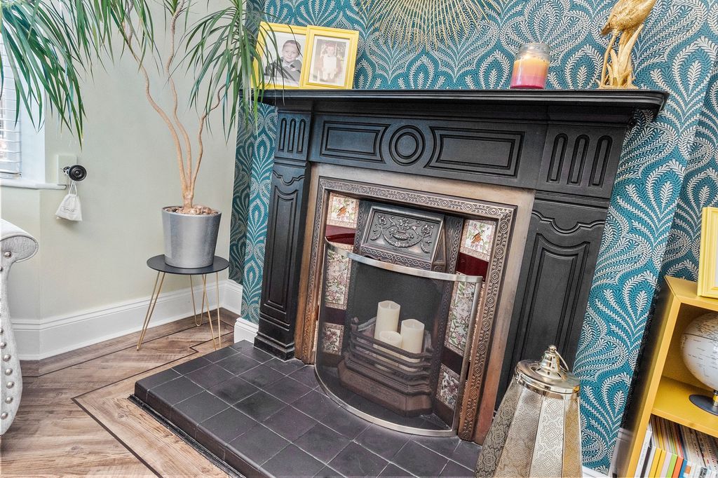 Property photo 3 of 42