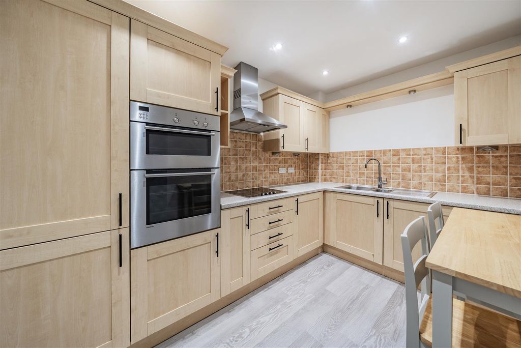 Property photo 3 of 7 1357088-3-68cc4ce5A76Ae.Jpg