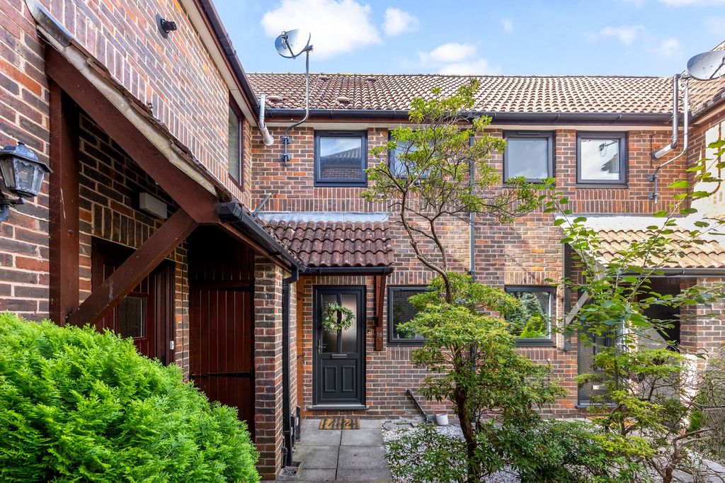 Property photo 1 of 17