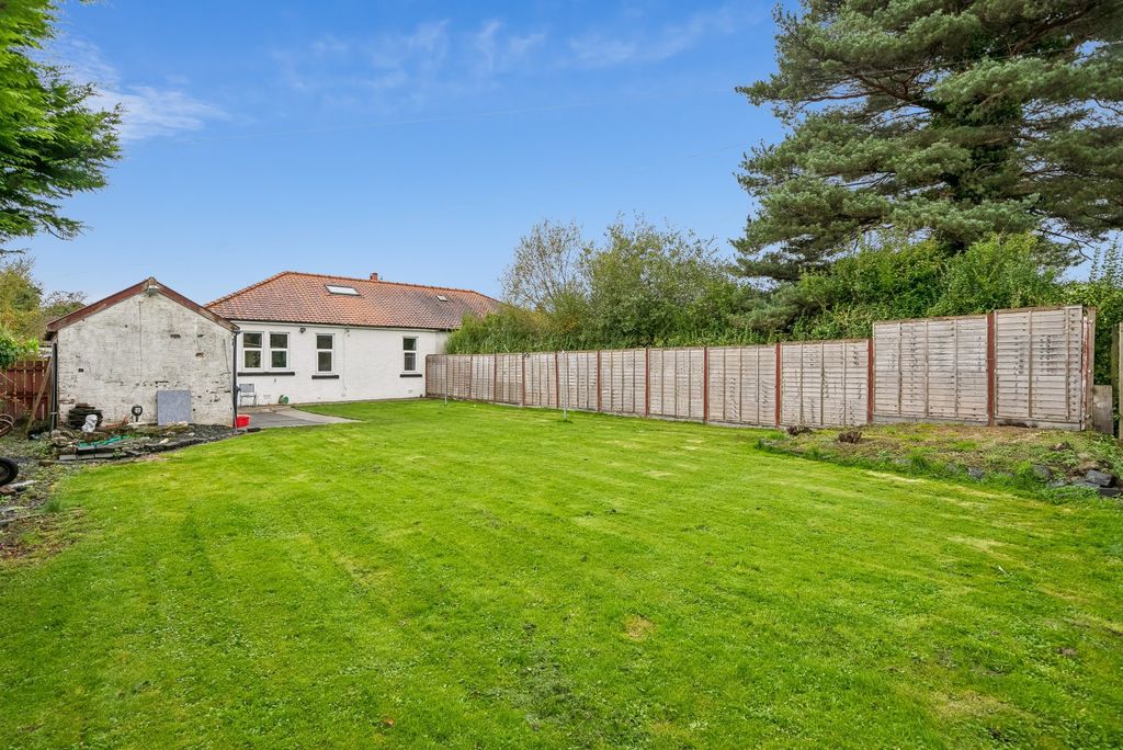 Property photo 2 of 24 Picture No. 20