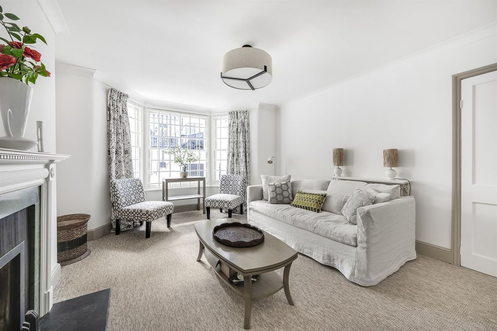 Property photo 1 of 15 (Main)