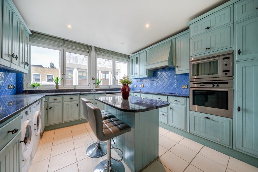 Property photo 3 of 15 Picture No. 31