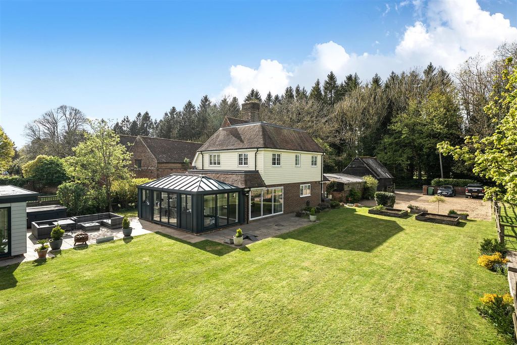 Property photo 1 of 41 1436990-1-69E12248E5Be1.Jpg