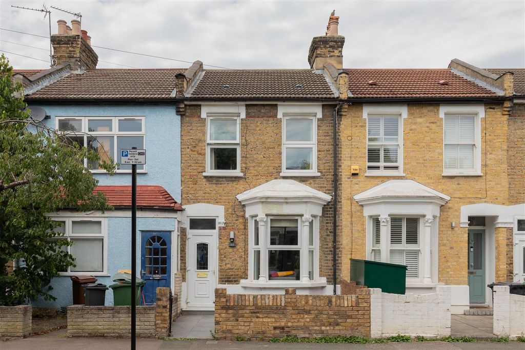 Property photo 1 of 20 Thorpe Road, E7