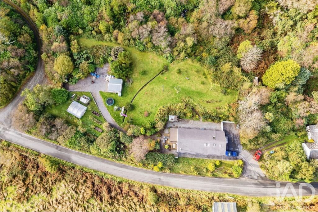 Property photo 2 of 47