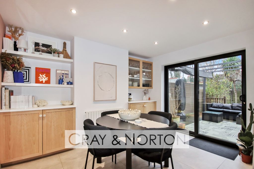 Property photo 3 of 15 Photo 3