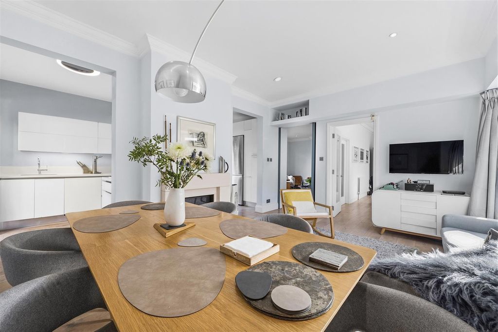 Property photo 3 of 13 Reception2 (5).Jpg