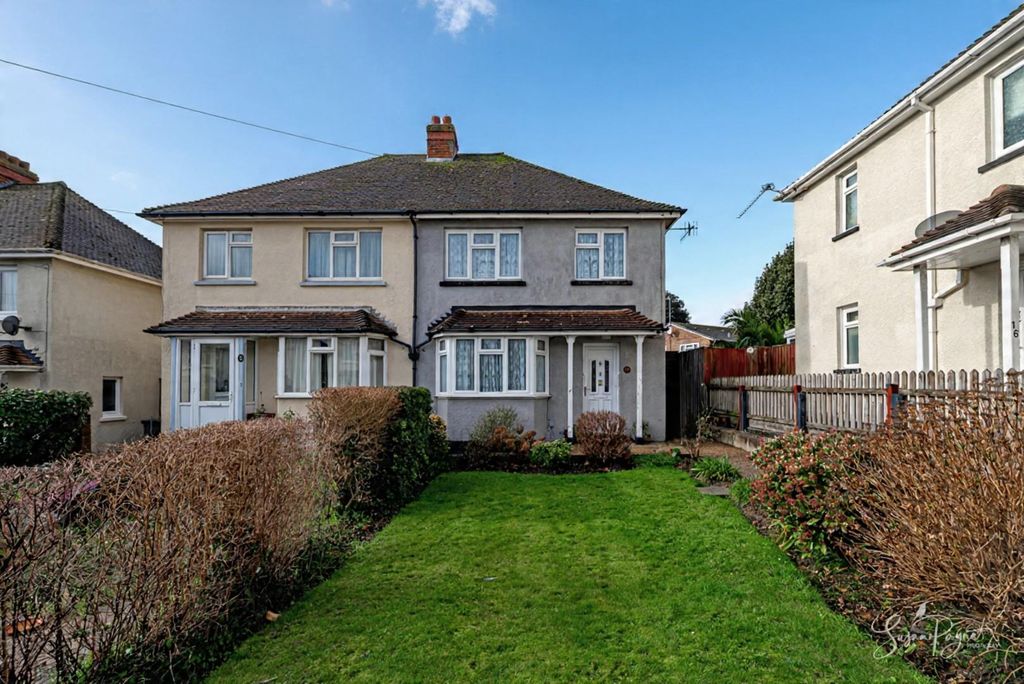 Property photo 1 of 19 18 St Michaels Avenue