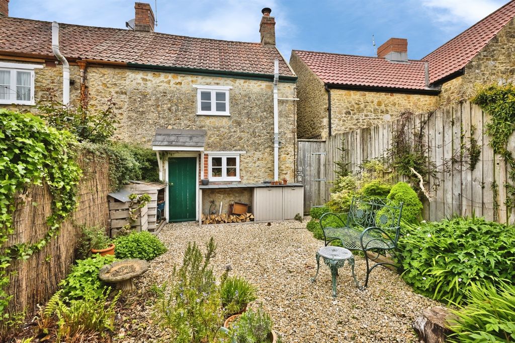 Property photo 1 of 21