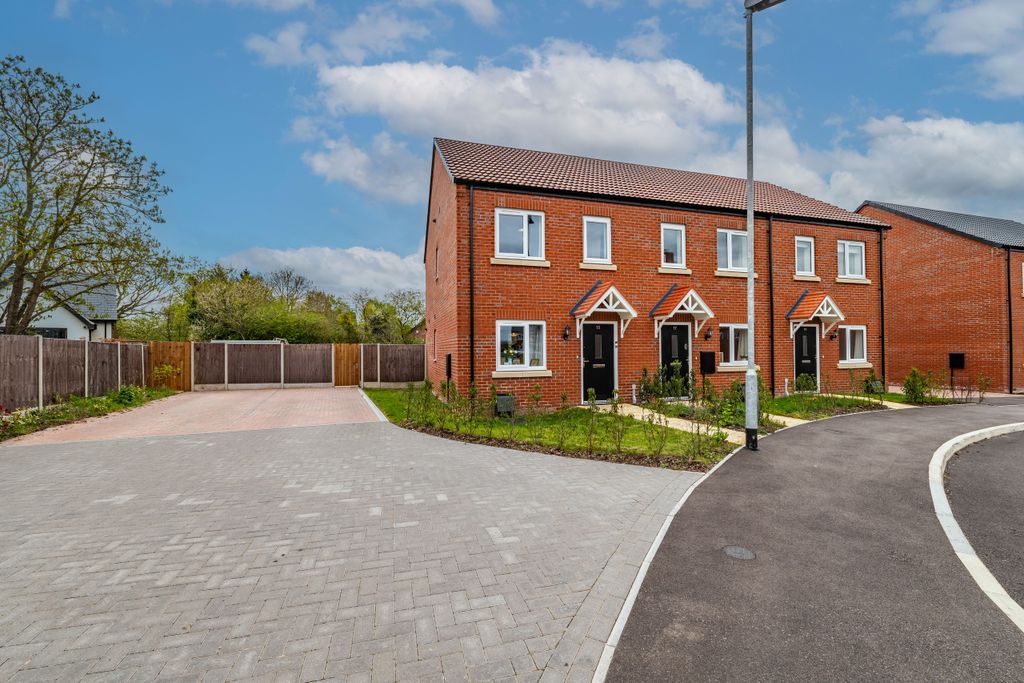 Property photo 2 of 12 Photo 2