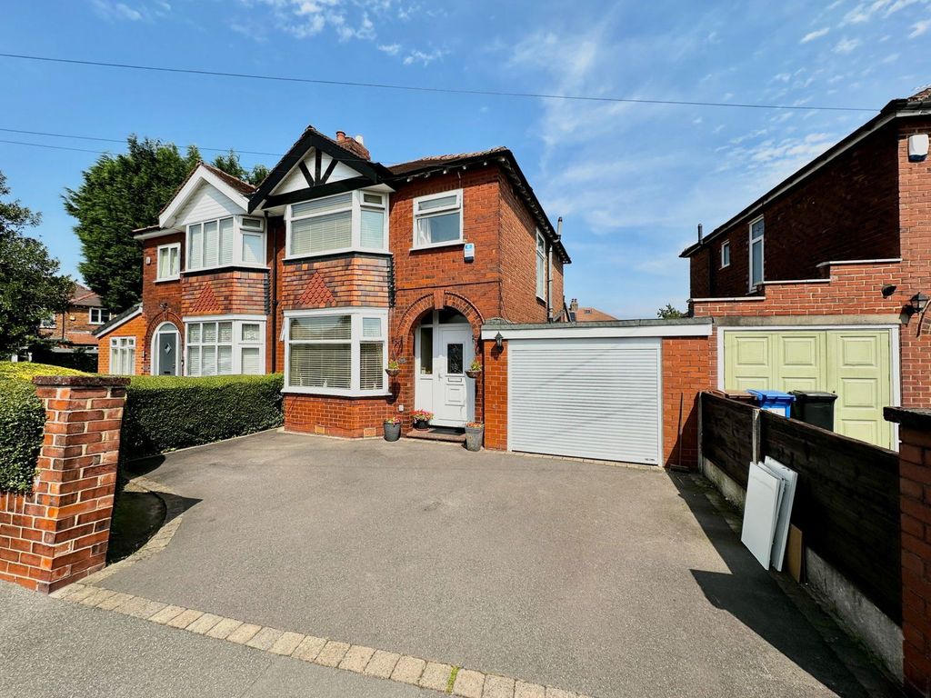 Property photo 1 of 27