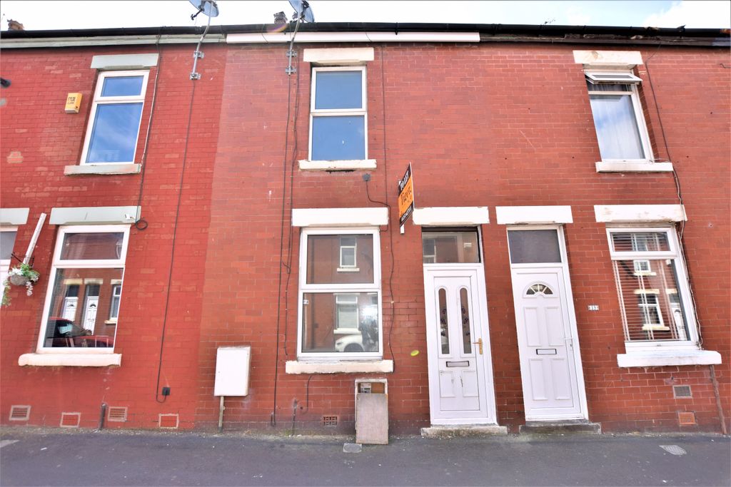 Property photo 1 of 9